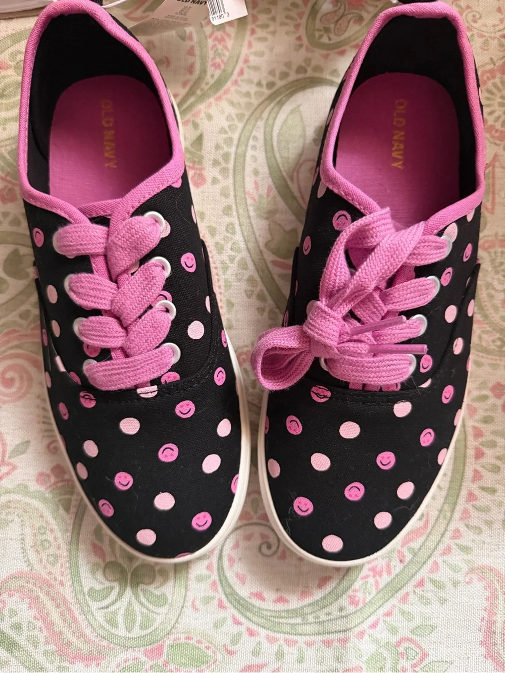 Old Navy Girls Smiley Face and Polka Dot Canvas Lace-Up Sneakers Size 5 NEW